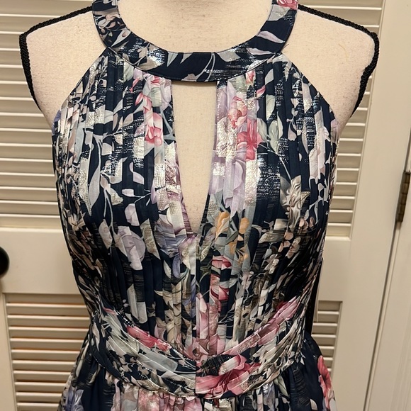 150.  Aidan Mattox Printed Halter Maxi Dress in Navy Multi-color, Size 10 NWT - Picture 7 of 16